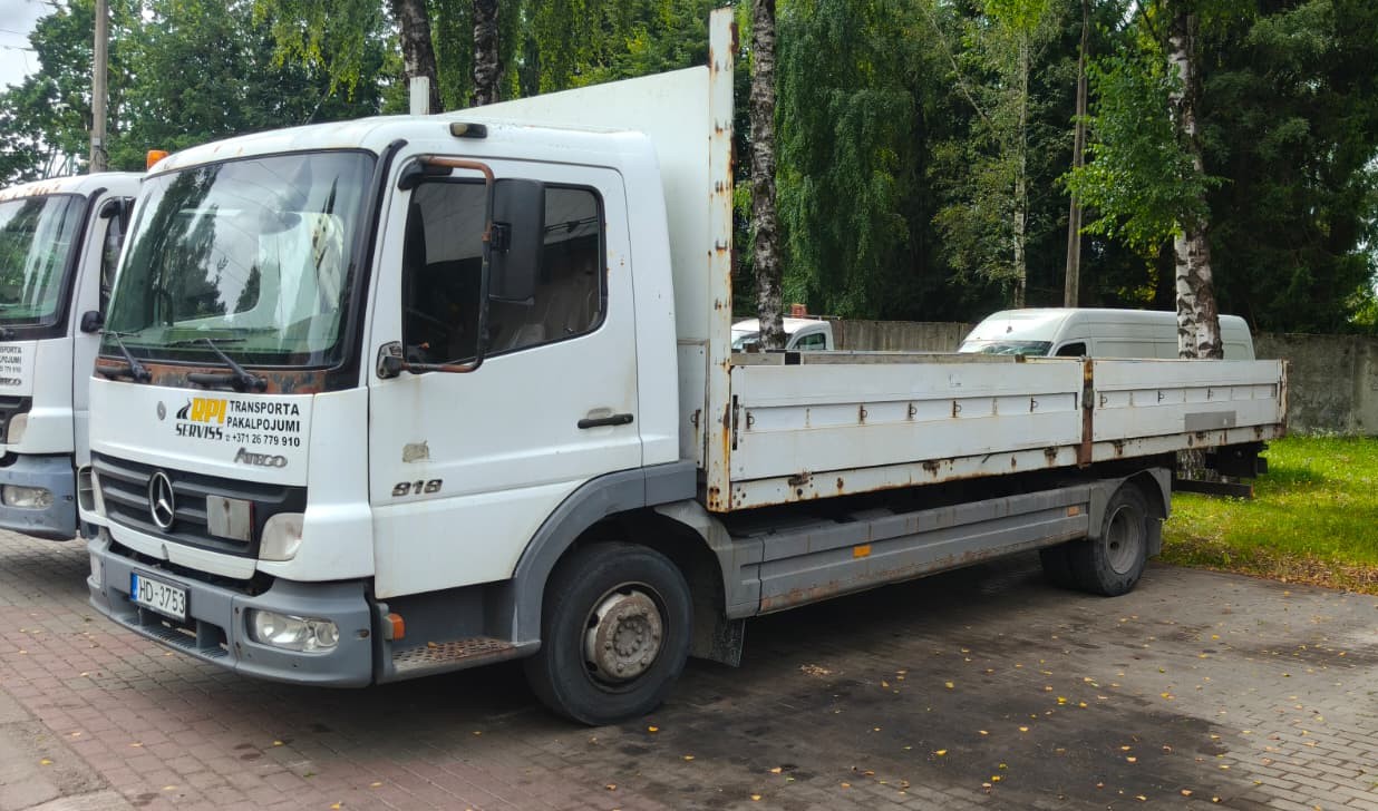 Mercedes Atego 818